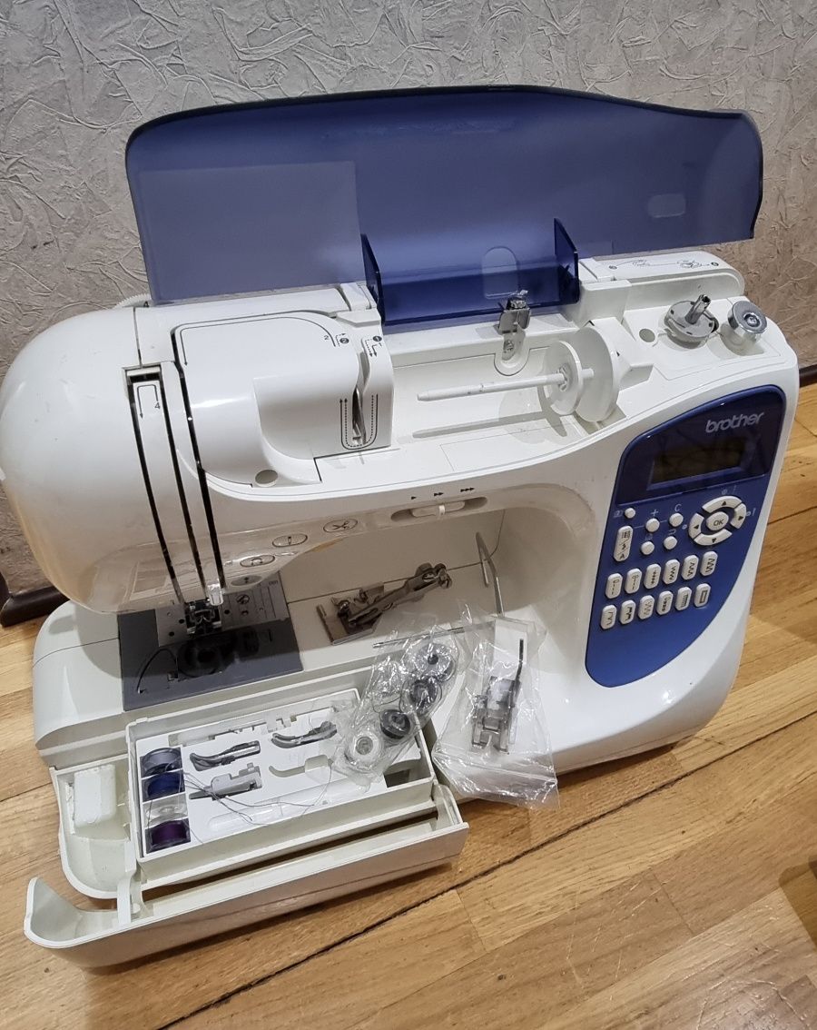 Швейна машинка Brother NX-600