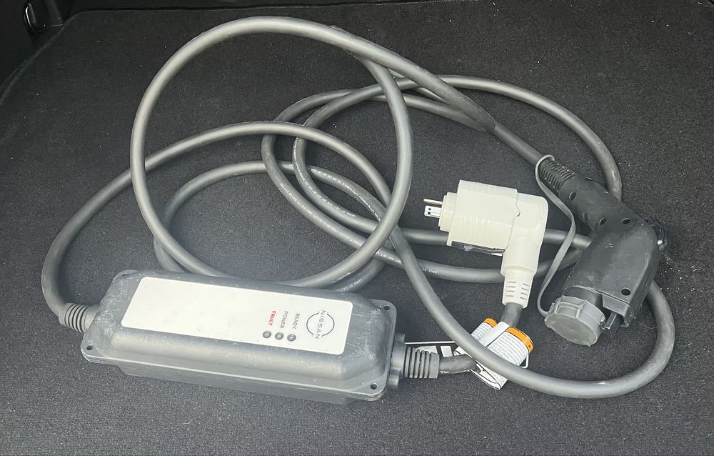 Оригінальна зарядка для Nissan Ariya