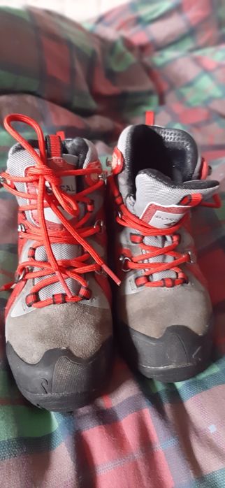trapery  buty Boreal roz 31  długość wkładki 19,22