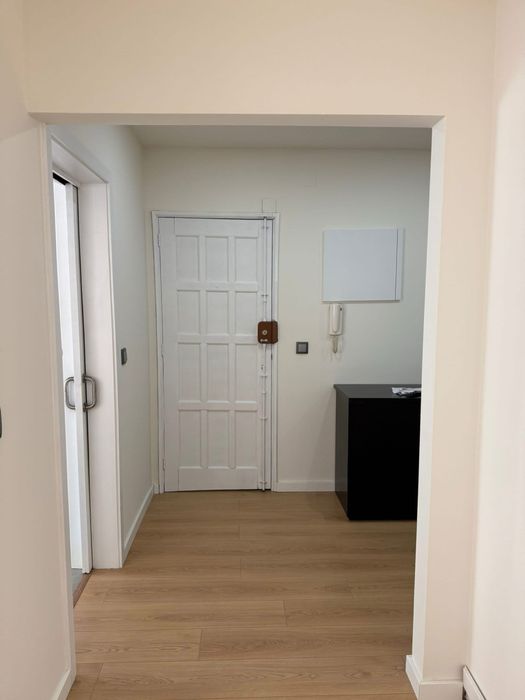 Apartamento T3 Remodolado c/ garagem privada