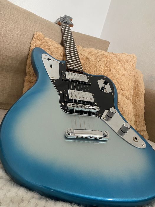 Guitarra Squier jaguar contemporany