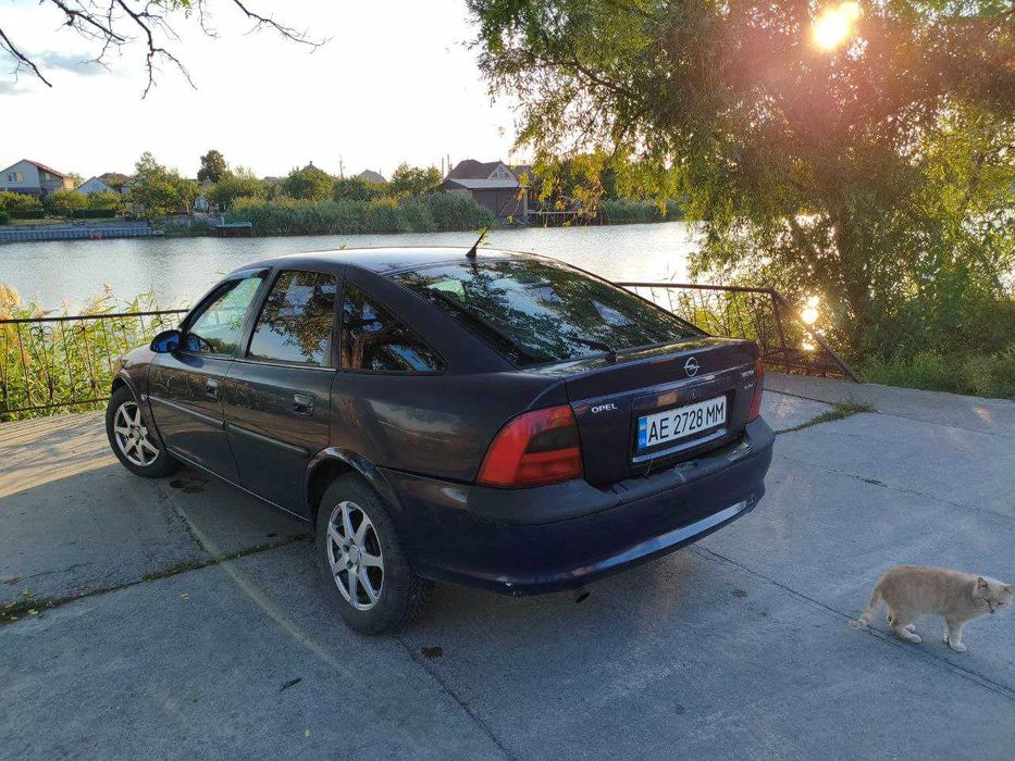 Opel Vectra 2.0  без торга