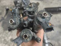 Форсунка nissan renault qashqai meagne 1.6 kadjar  talisman 0445110546