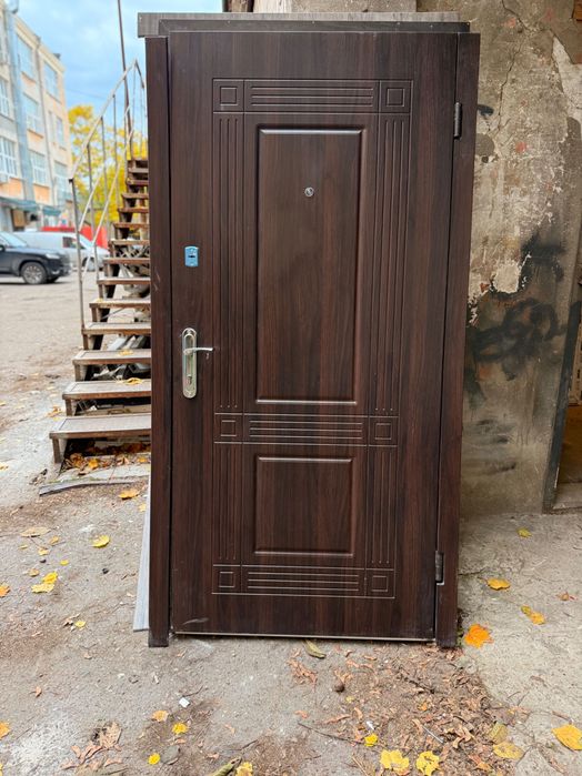 Двери входные с накладками МДФ