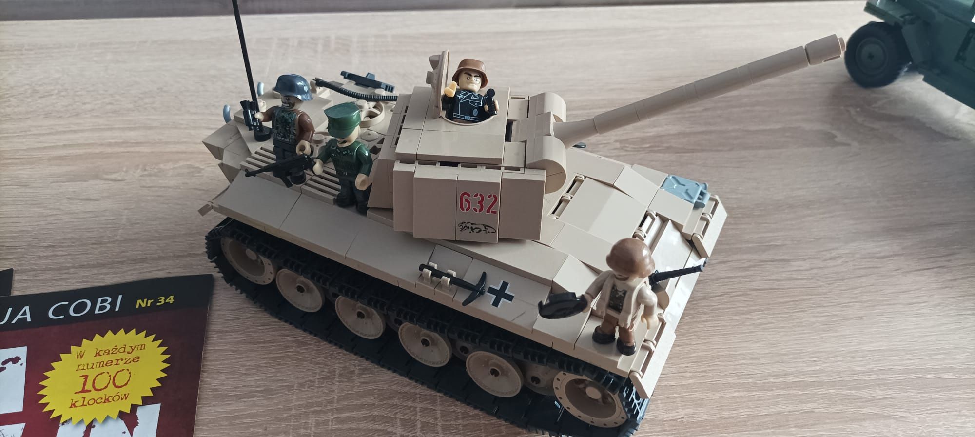 Panzer V pantherAusf.G czołg  z klocków Cobi serii bitwa o Berlin