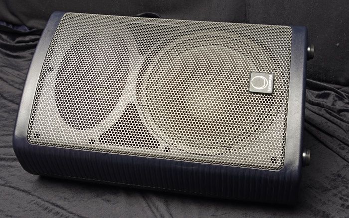 TURBOSOUND Milan 10 colunas amplificadas