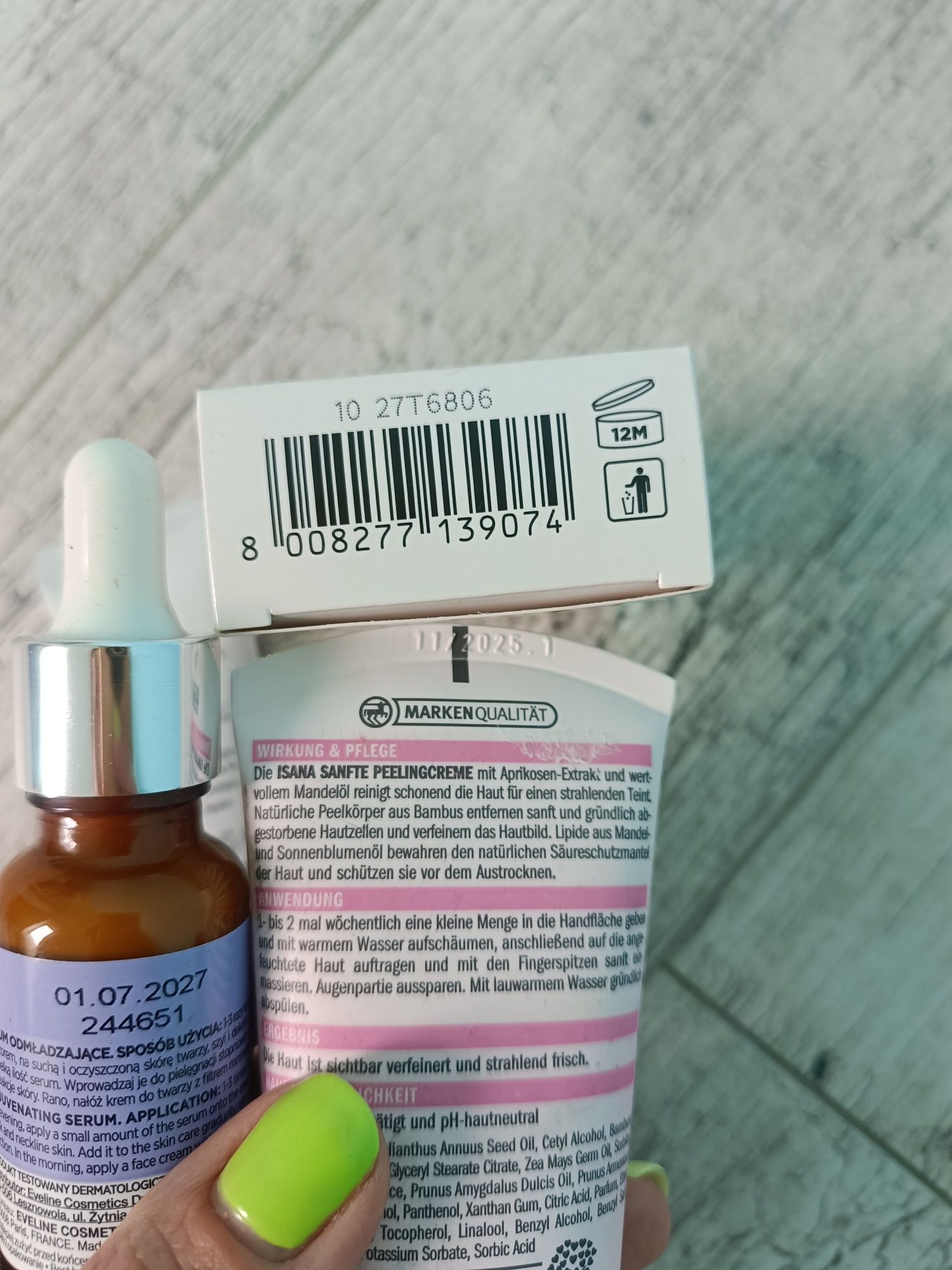 Zestaw kosmetyków retinol serum olejek do włosów krem do rąk peeling