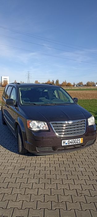 Creysler Grand Voyager - 2010 rok