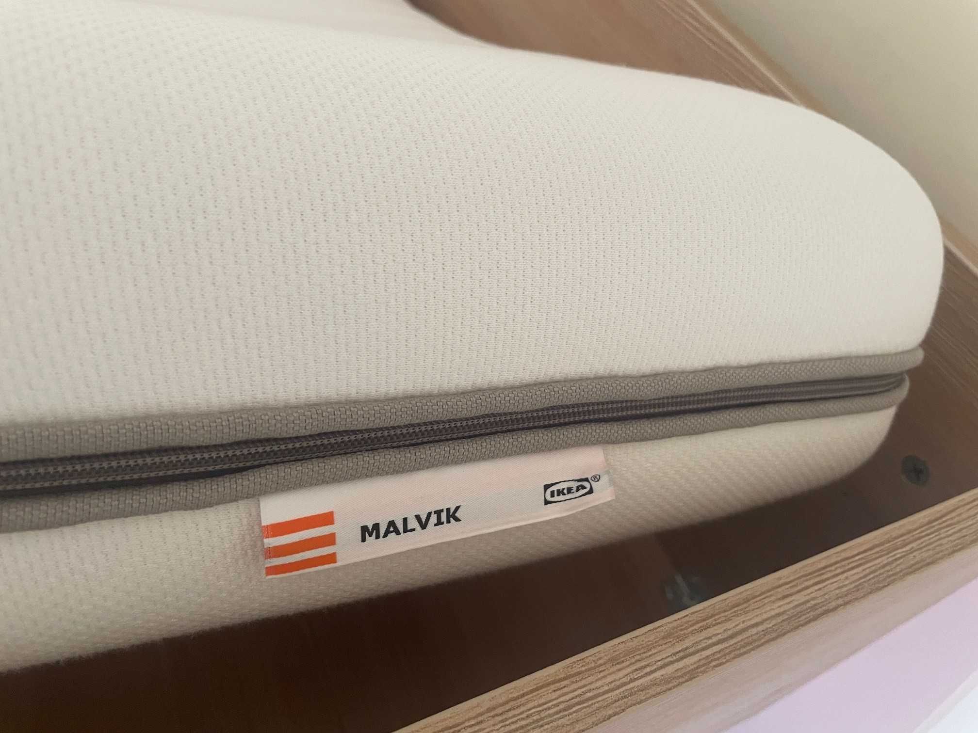 Beliche (2 camas, bunk bed) com colchões, gavetas e arrumação
