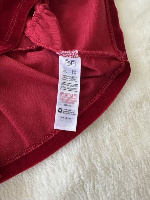 Святкова сукня для маленької принцеси