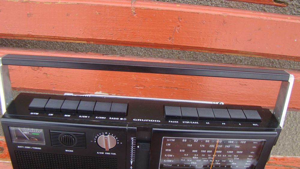 Grundig  RR  280