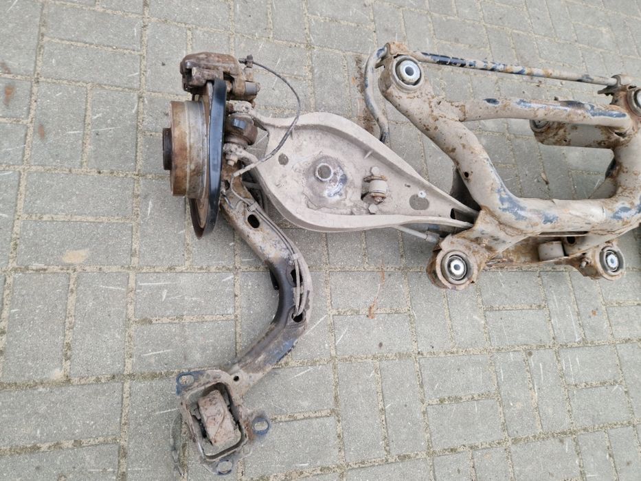 Zawieszenie sanki wózek tylny wahacz zwrotnica tył BMW E46 Compact