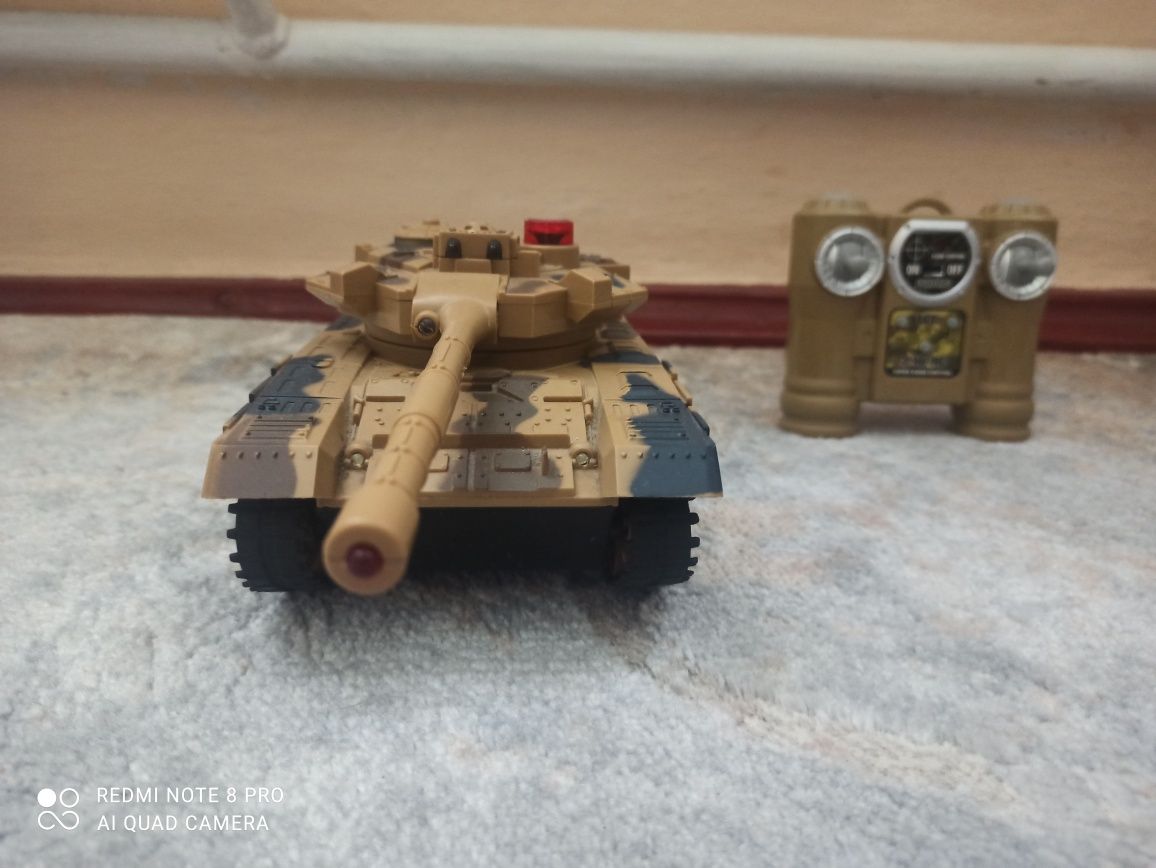 Танк на пульте Т-90