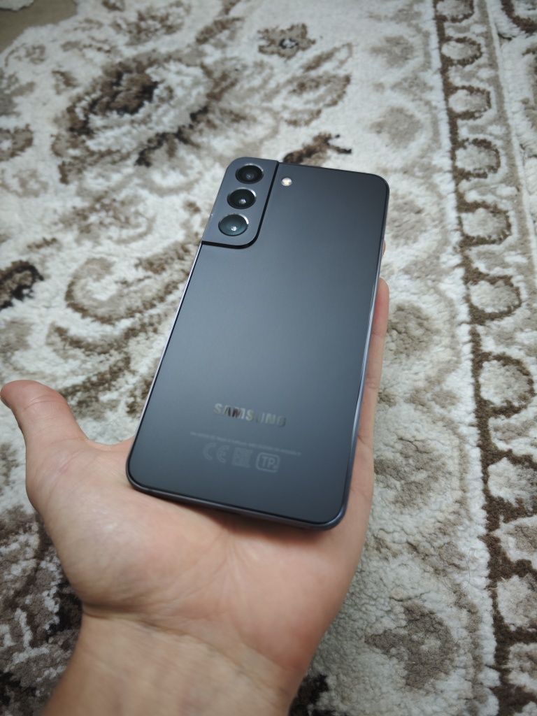 Телефон Samsung s22 128 офіційний