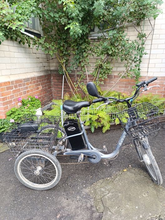 Электровелосипед трёхколёсный,грузовой