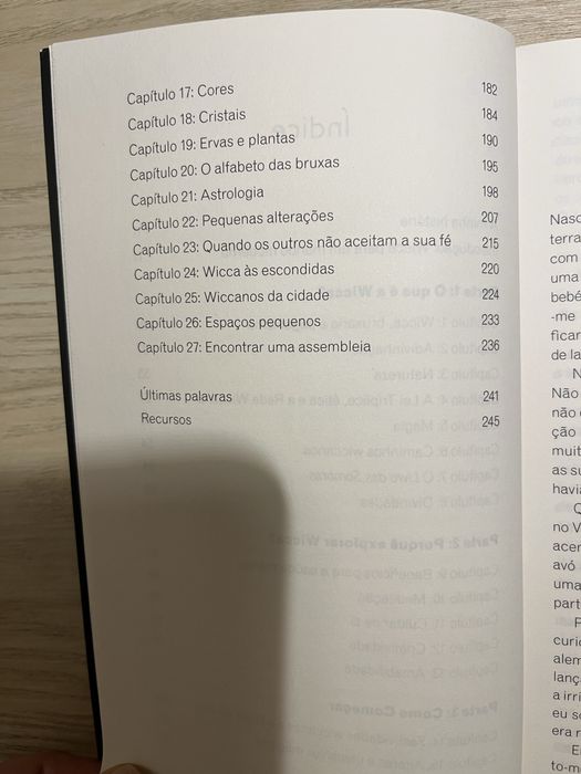 Wicca UM GUIA MODERNO DE BRUXARIA E MAGIA
