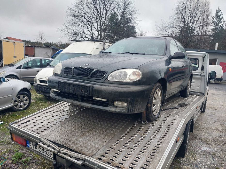 Posiadam czesci daewoo lanos 1.5 16v 2000r 5drzwi