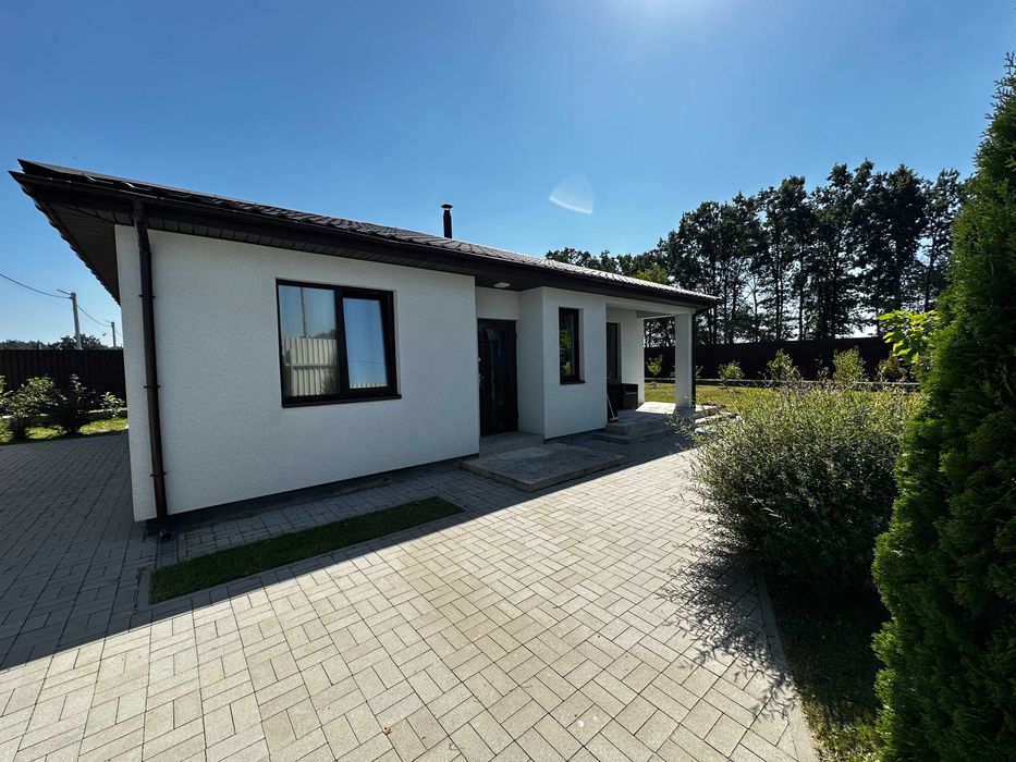 Новий одноповерховий будинок 90м2 з новим якісним ремонтом в Ворзелі