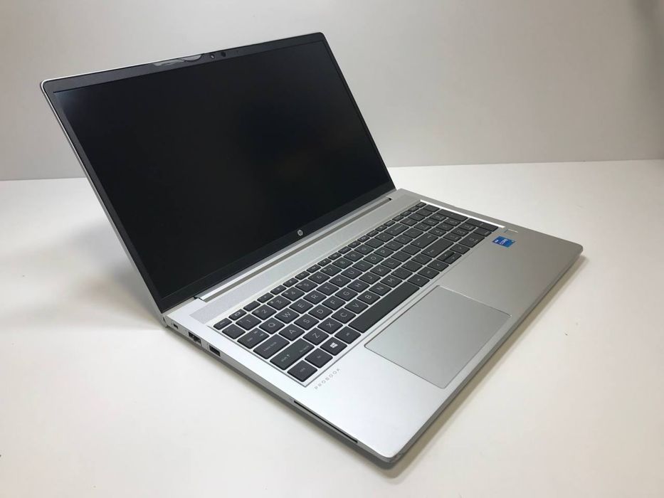 HP Elitebook 650 G9 | 15,6” | Intel Core i5-1235U | 16GB | 256GB SSD