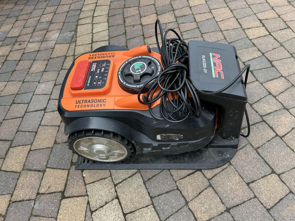 Robot koszący RML 1000