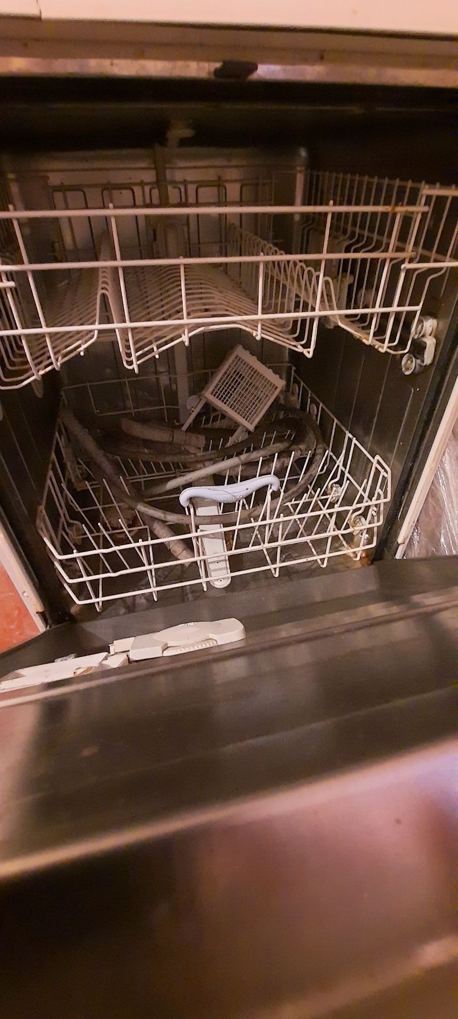 Посудомийна машина.