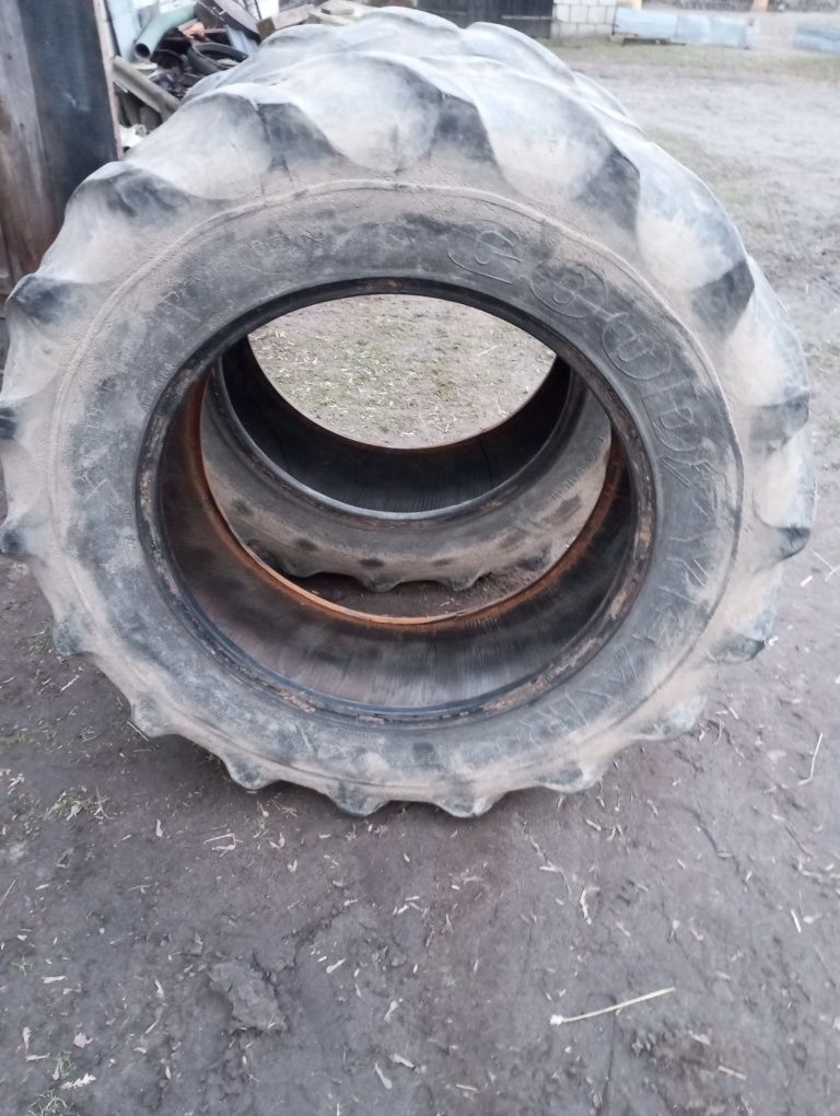 Opony 13.6 r28 (340/85 r28)