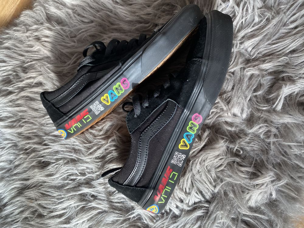 Trampki Vans kolorowe printy na gumie r.39