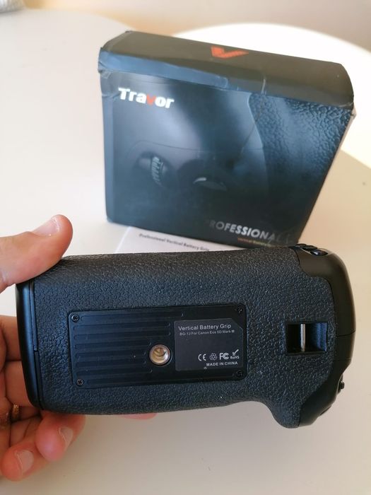 Punho de Bateria Canon 5D NOVO - BG-1J / BG-E11