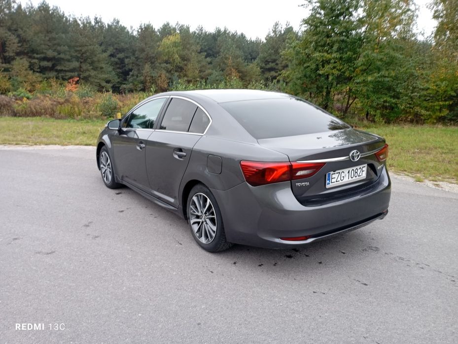 Toyota Avensis 1.8 z gazem zadbana