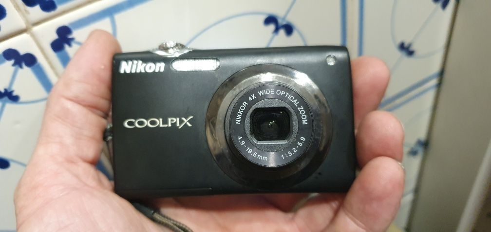 Nikon coolpix s3000
