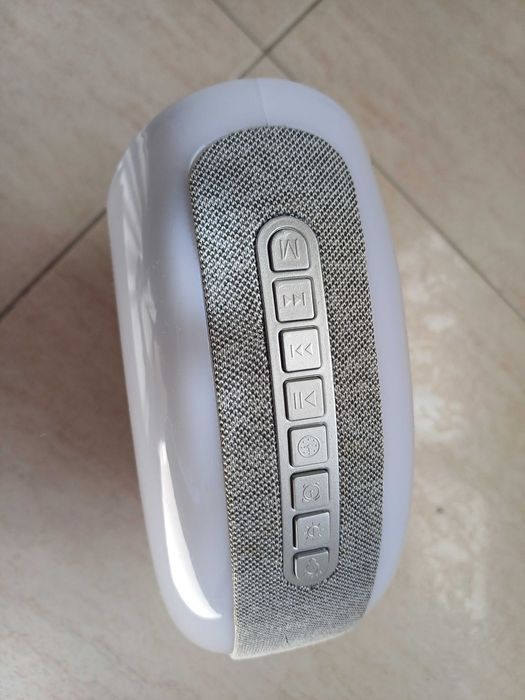 Coluna bluetooth com relogio