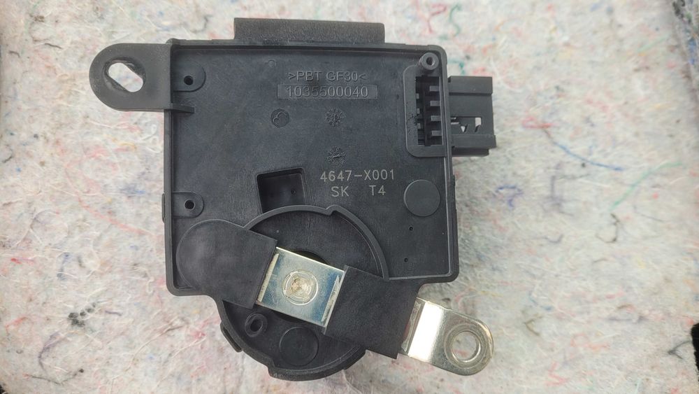 Mercedes W211 E klasa 3.2 cdi moduł akumulatora A211...3845 części