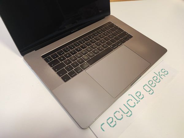 MacBook Pro 15" A1990 i7-8850H 32GB RAM DDR4 500GB SSD NVMe