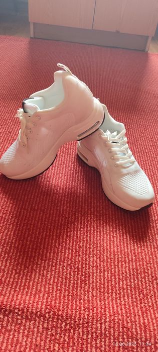 Кросівки легенькі літні,26,7 см устілка.Хороший стан