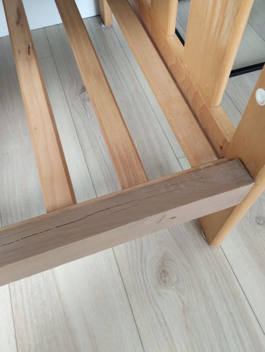 Łóżeczko dziecięce drewniane