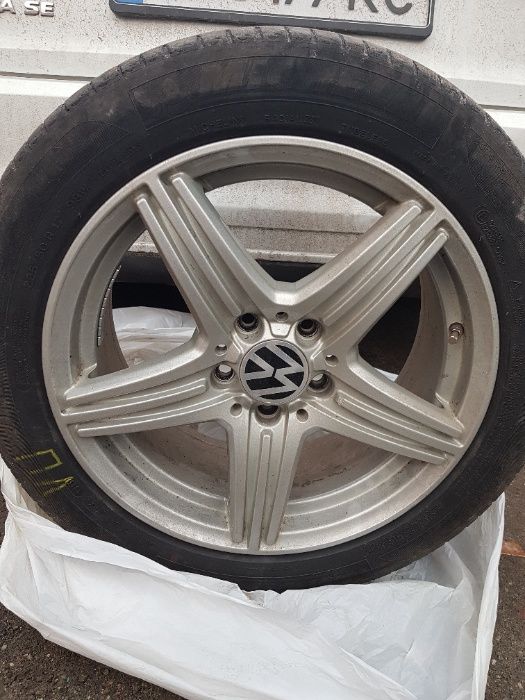 Диски R17 Volkswagen Jetta з шинами MICHELIN 225/50 R17