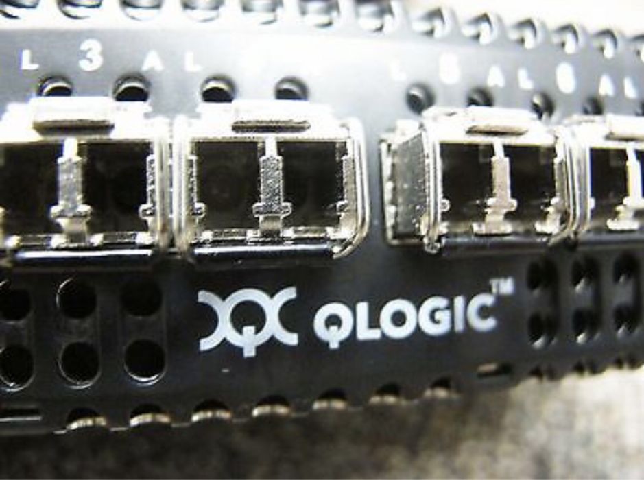 Q-Logic SANbox 1400 10-Port 4GB Fibre Channel Switch com SFPs64585043950594123