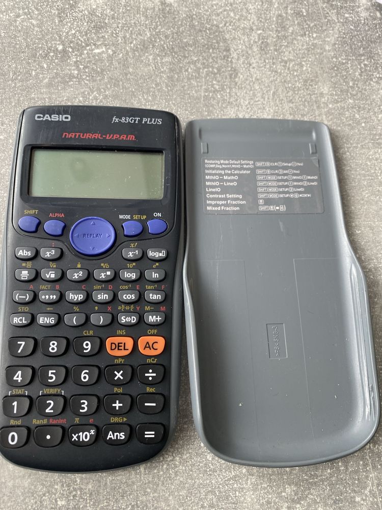 Kalkulator naukowy Casio fx-83GT plus