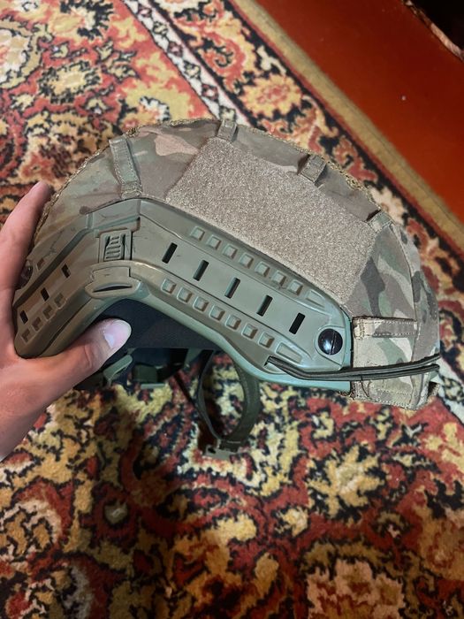 Тактичний шолом марки ТОР моделі Д