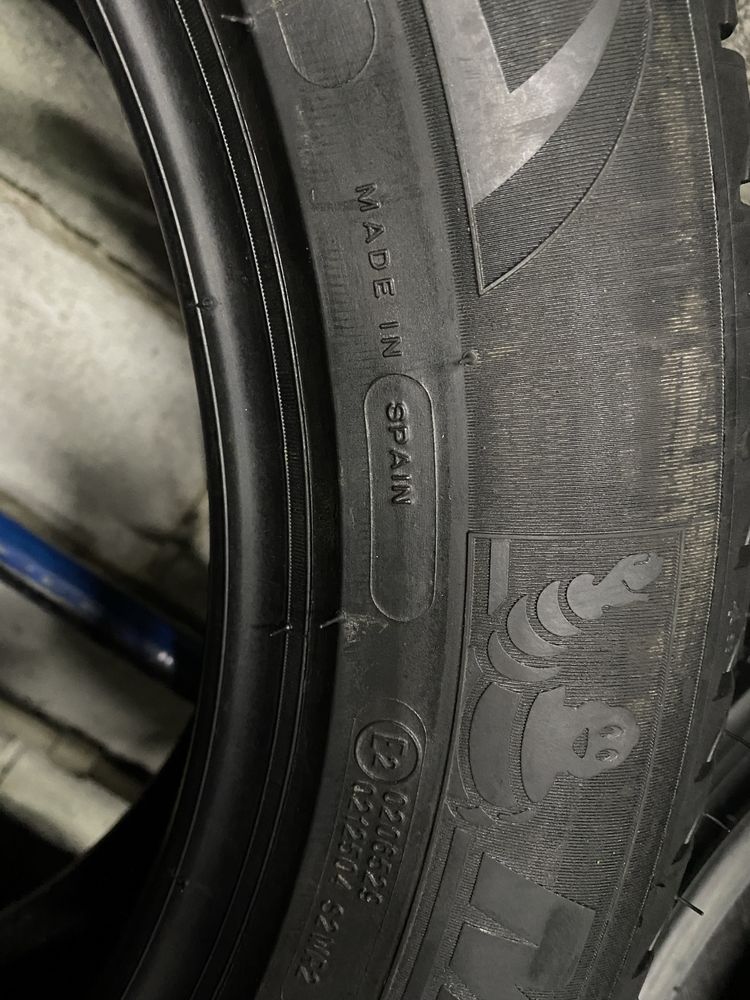 Літні шини 225/55 R18 (98V) MICHELIN