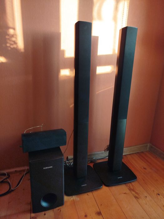 Głośniki i soobufer Samsung