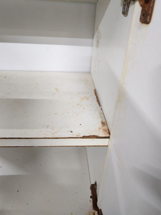 Тумбочка з умивальником