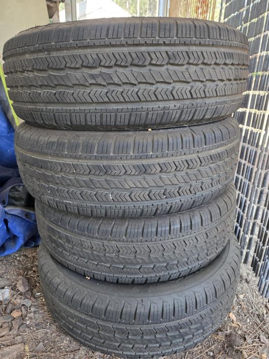 Pneus 245/70r16 como novos