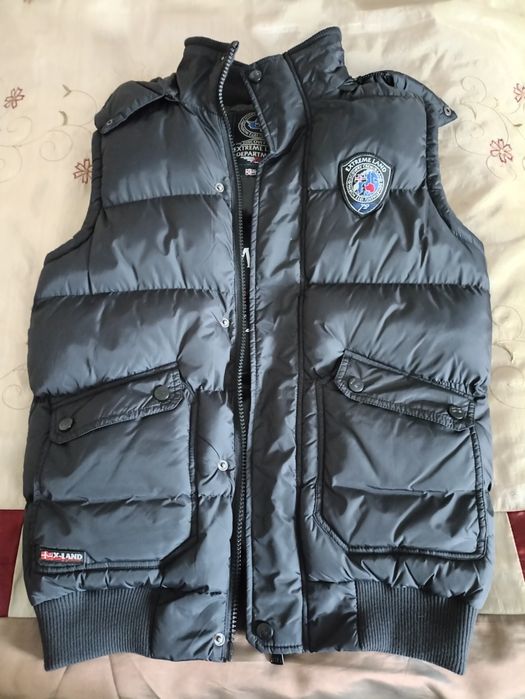 Пуховый жилет Extreme Land