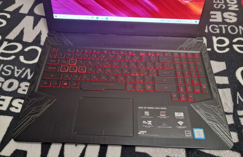 Asus TAF FX504D/IPS 120Hz/ i5-8300H/8DDR4/SSD256/GeF GTX 1050 4 ГБ