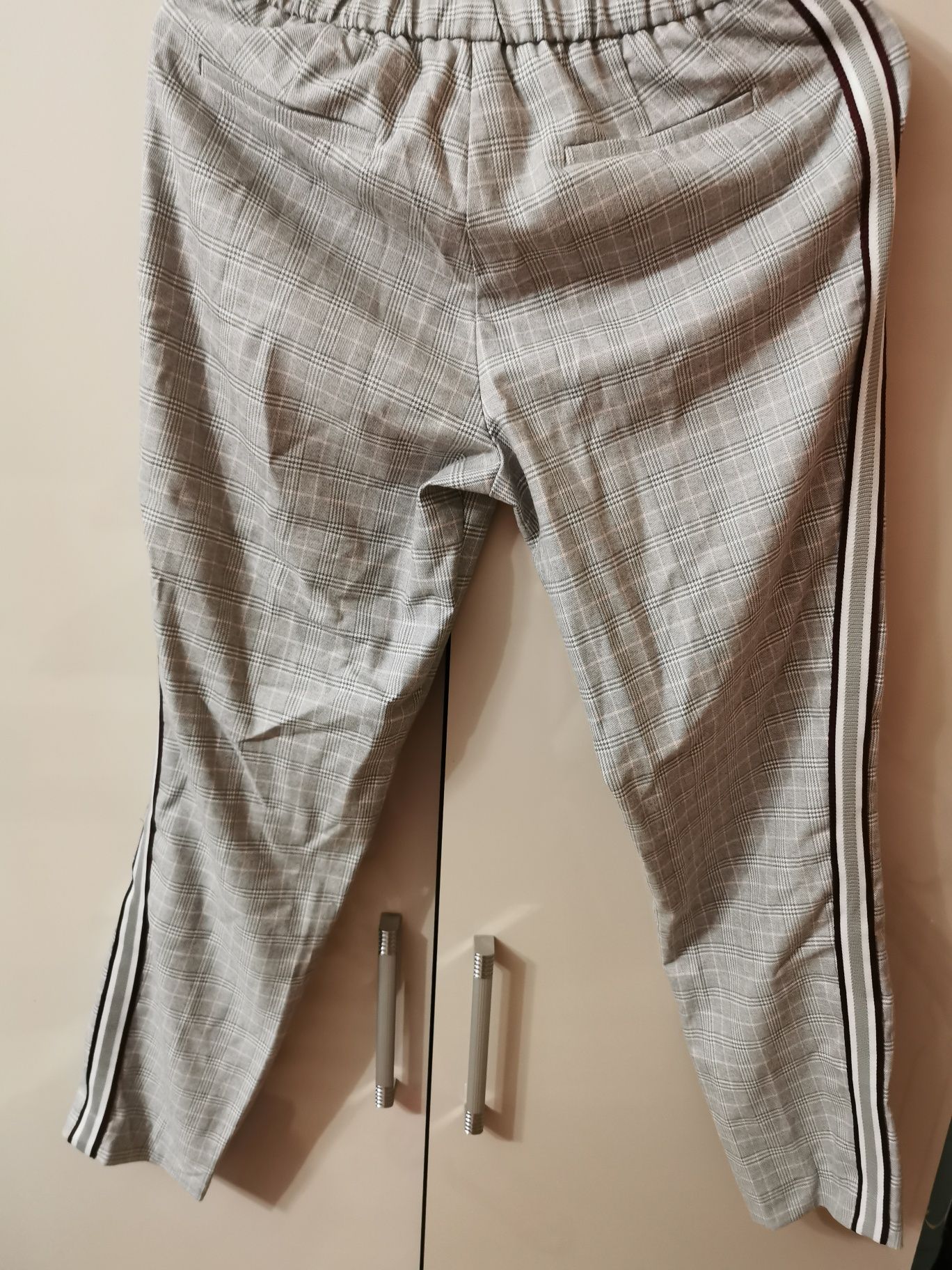 Spodnie materiałowe damskie kratka lampas Reserved 34 XS na gumie
