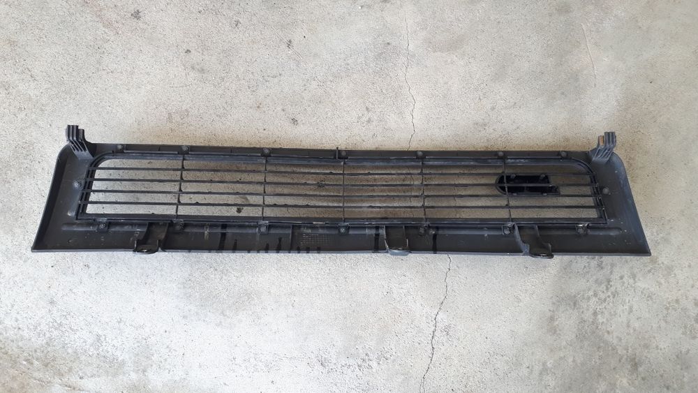 Grelha original c/ emblema GT do Opel Corsa-A GT ou GSi Mk1