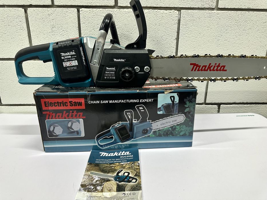 Акумуляторна пила Makita DUC 355z 36v5.0aH