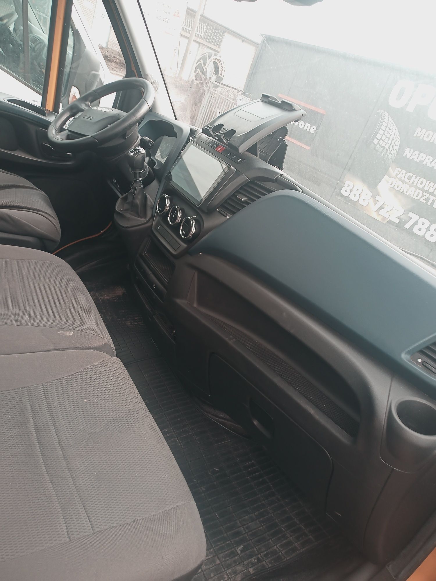 Wynajem Autolaweta Kat B 3.5t DMC