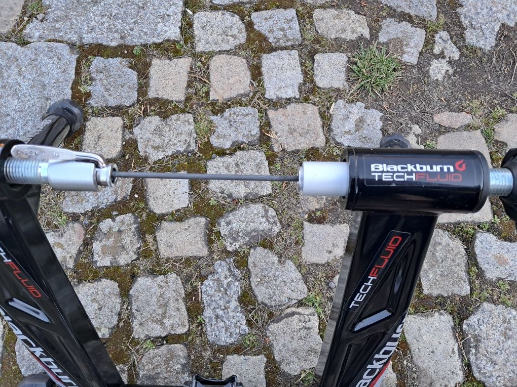 TRENAŻER ROWEROWY Blackburn Tech Fluid Trainer